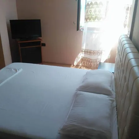Hotell Hotel Dea
