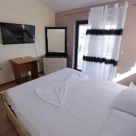 Hotel Dea *